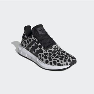 Adidas Swift Run Leopard Sneakers